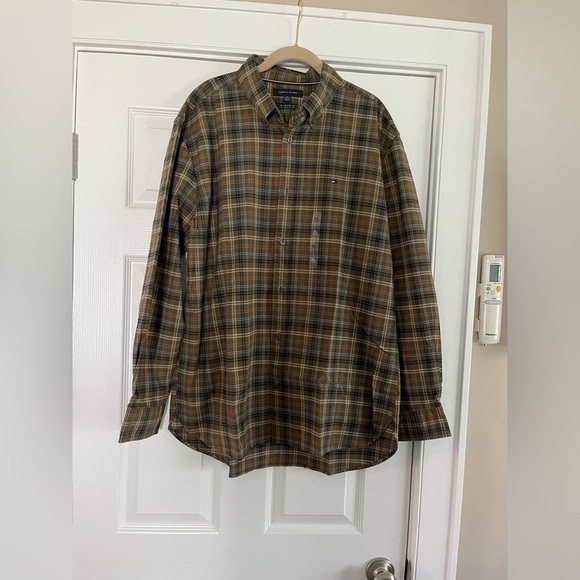Men’s Tommy Hilfiger shirt NWT - Picture 1 of 5